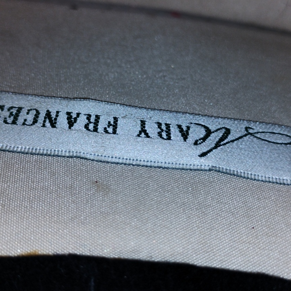 Designer purse - Picture 2 of 4